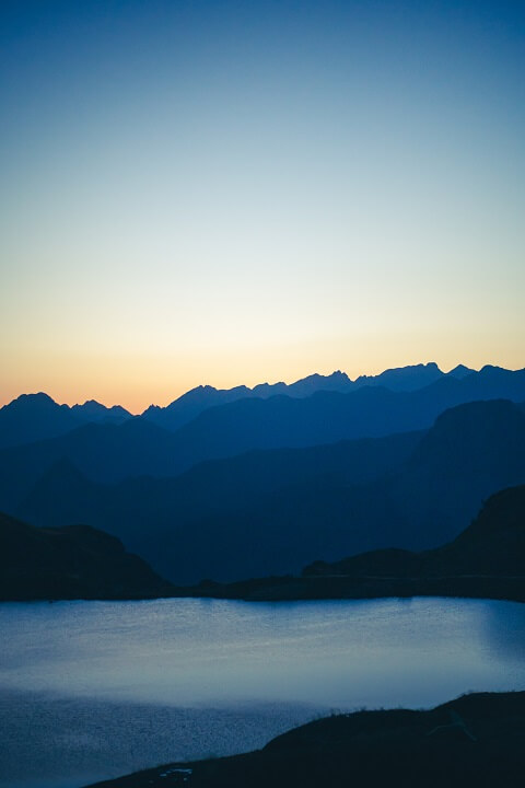 calme sur le lac ayous