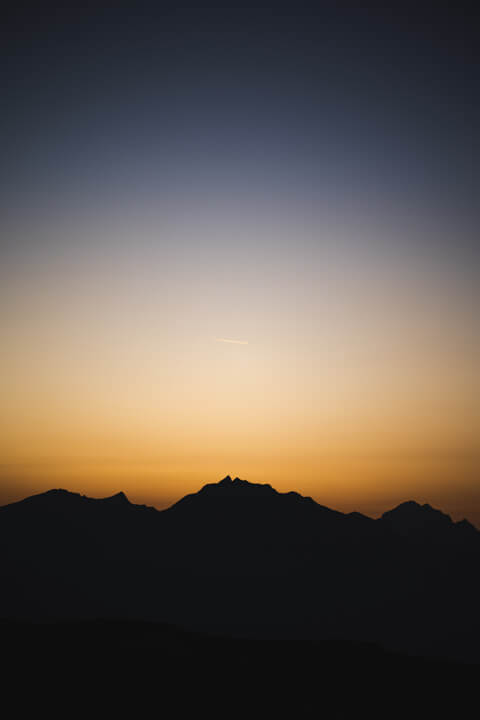 montagne debut lever soleil