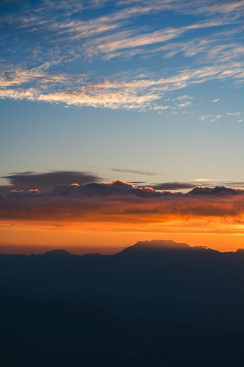 ciel doree sur nuage