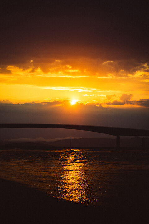 sunset pont avec bout de soleil