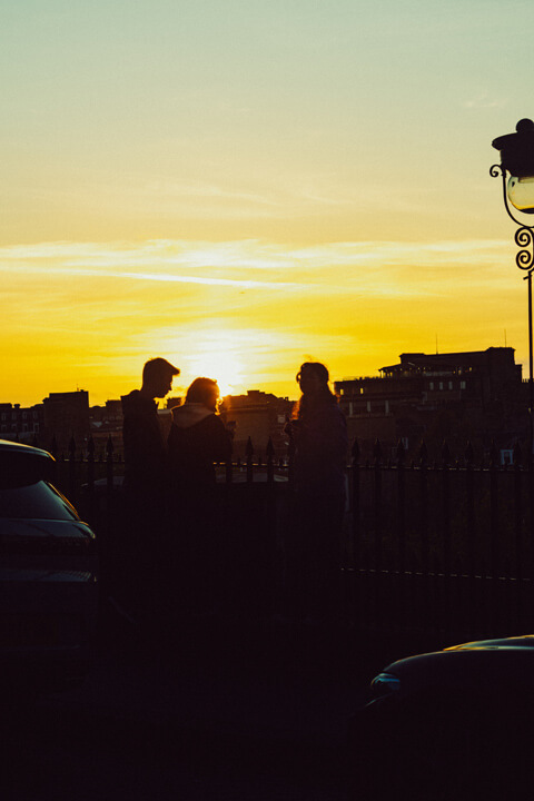 trois personnages sunset